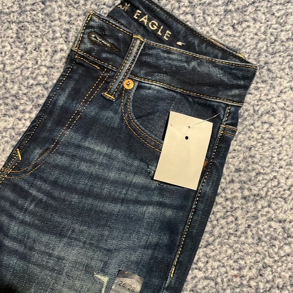 🆕Jeans - Picture 2 of 3